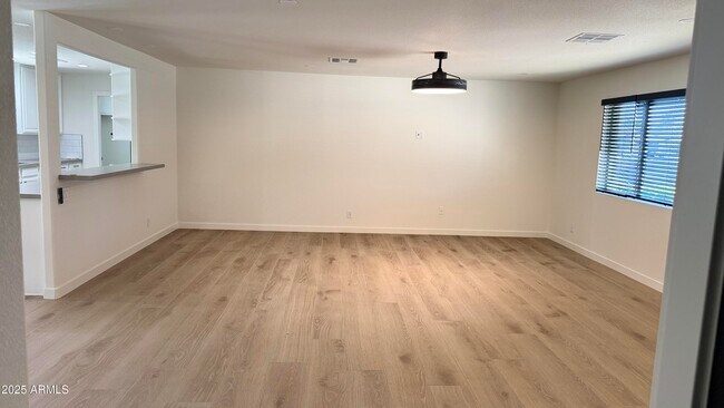 Building Photo - 3109 E Cholla St