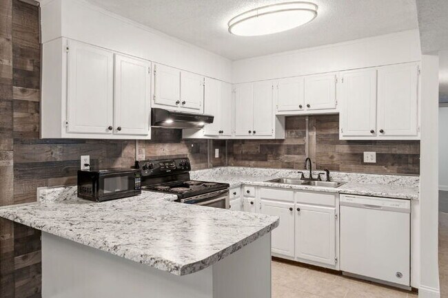 Building Photo - 4BR/2BA Piedmont Home with Flexible Layout + Detached Garage