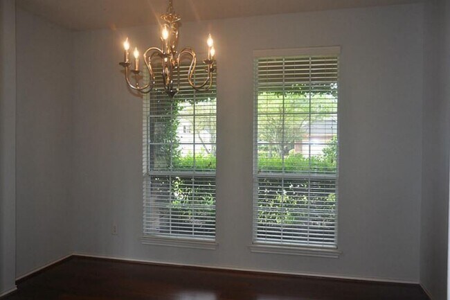 Building Photo - 20911 Avery Cove Ln