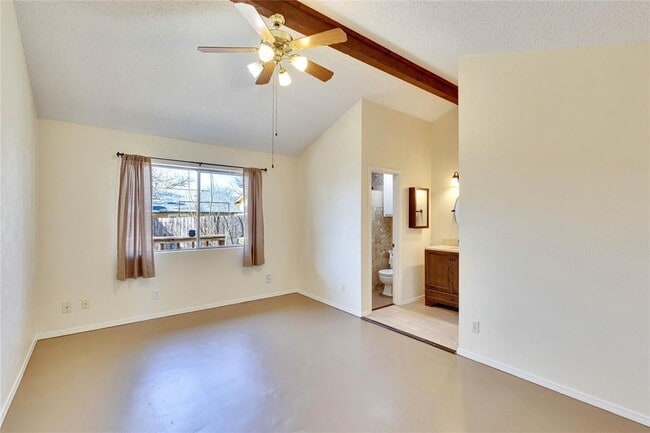 Building Photo - 1002 Bodark Ln