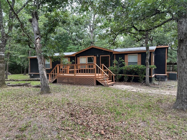 Building Photo - 35 Amber Dr