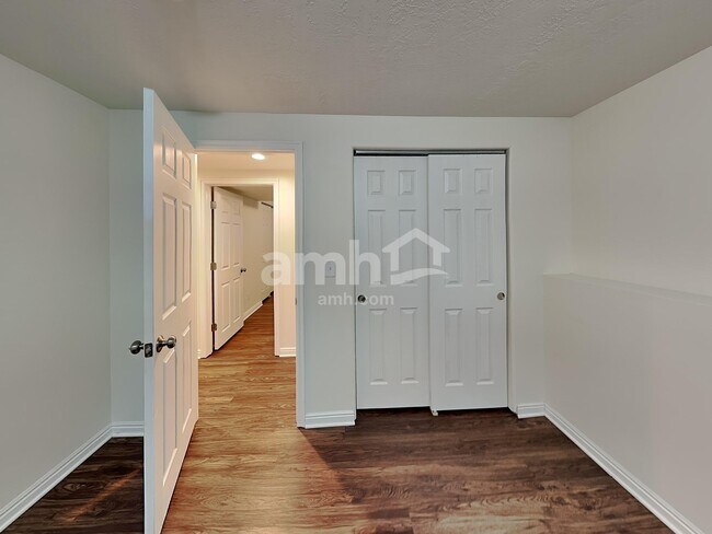 Building Photo - 3354 W 500 N