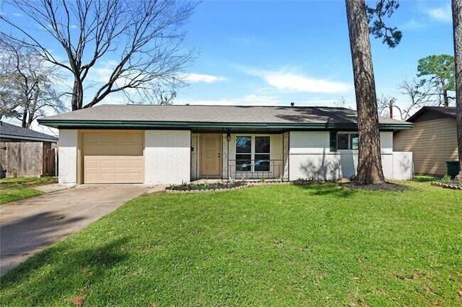 Building Photo - 4022 Marlborough Dr