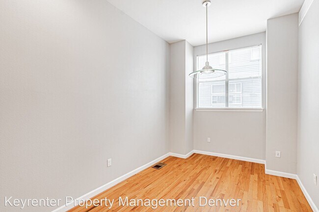 Building Photo - 2 br, 2.5 bath House - 1473 27th Street