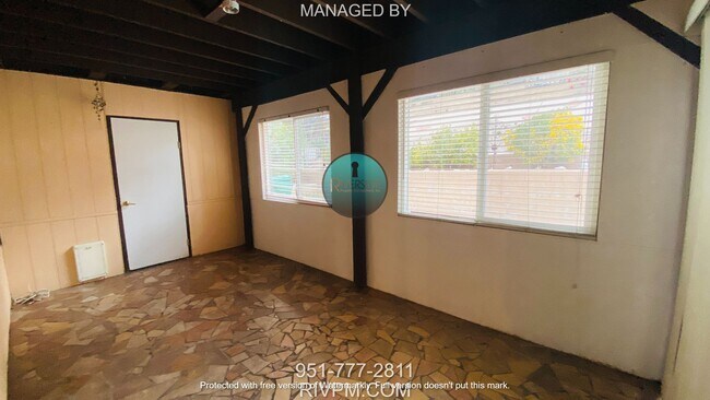 Building Photo - 4 bedroom Home w/ Bonus Room. Includes Access to Sunnymead Ranch!