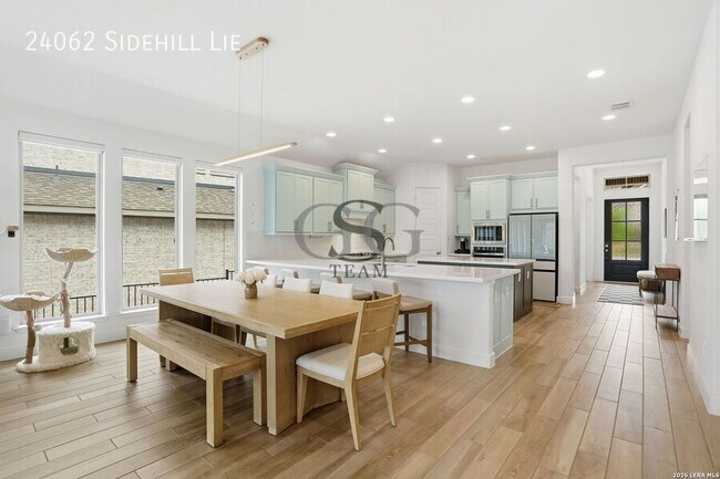 Building Photo - 24062 Sidehill Lie