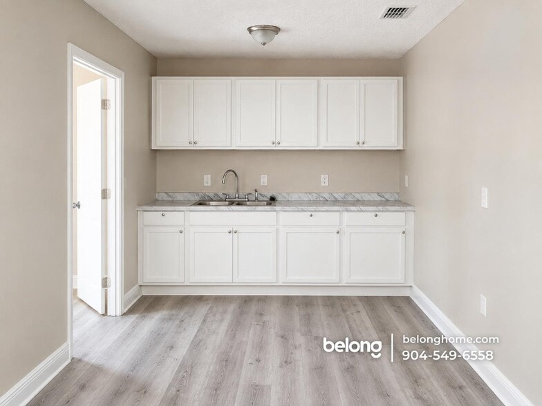 Building Photo - 5531 Agra Ct