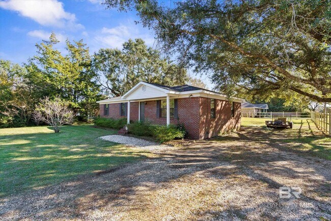 Building Photo - 10510 Gayfer Rd Ext