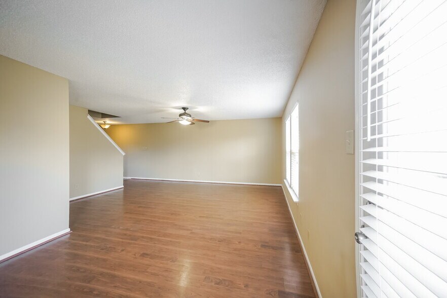 Building Photo - 13227 N Etna Green Dr
