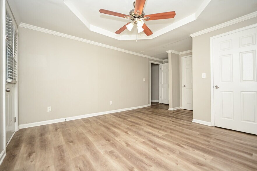 Building Photo - 1315 Dorsey St SW
