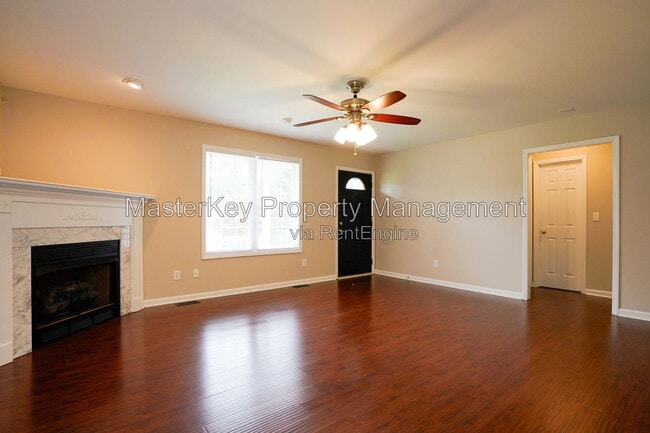 Building Photo - 1008 Knighthood Ln