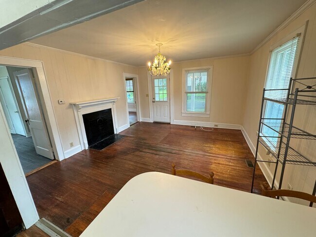 Building Photo - Cute 1 bedroom 1 bathroom home. Very close to research campus and downtown Kannapolis