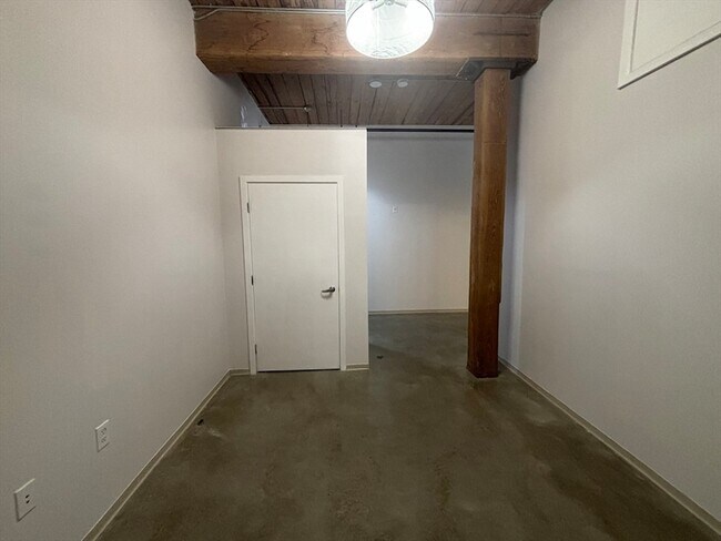 Building Photo - 88 Gerrish Ave