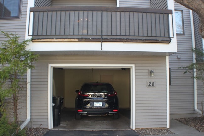 Building Photo - 28 Elton Ridge Ct NW