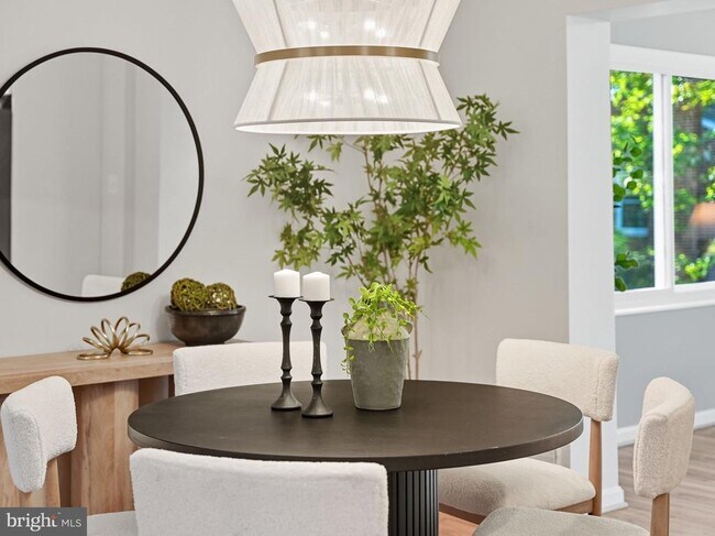 Building Photo - 4512 Sleaford Rd