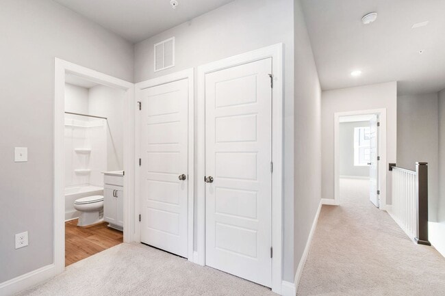 Building Photo - Cozy & Contemporary 3BR Condo in Raven Ridge, Raleigh!