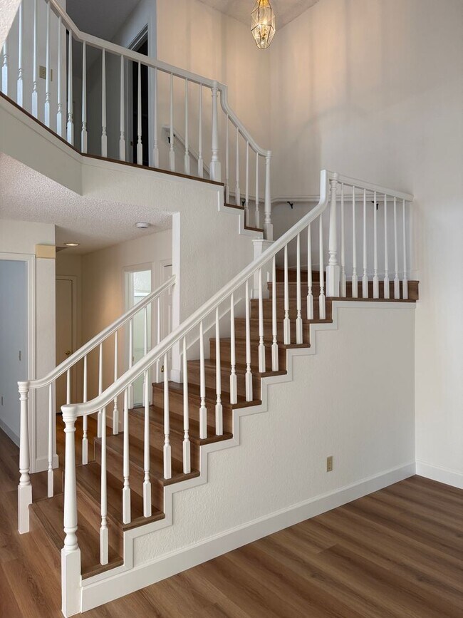 Building Photo - 230 Bridgeside Cir