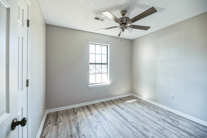 Building Photo - 114 Johnny Reb Dr