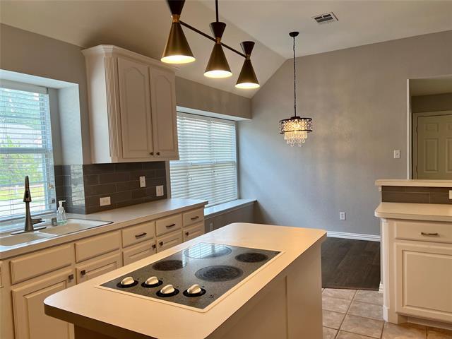 Building Photo - 1305 Granger Dr