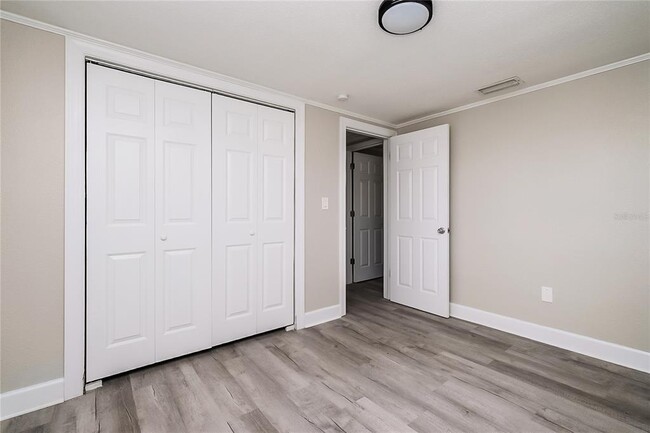 Building Photo - 12906 Kings Manor Ave