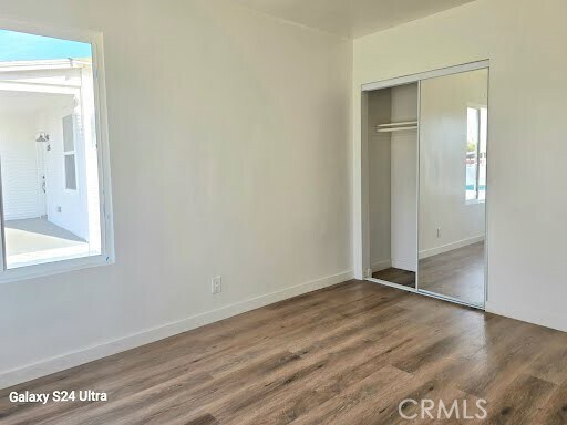 Building Photo - 1350 E 94th St