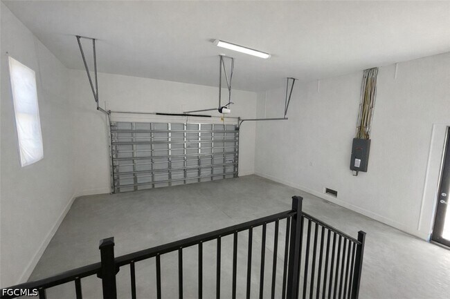 Building Photo - 24249 Peppercorn Rd
