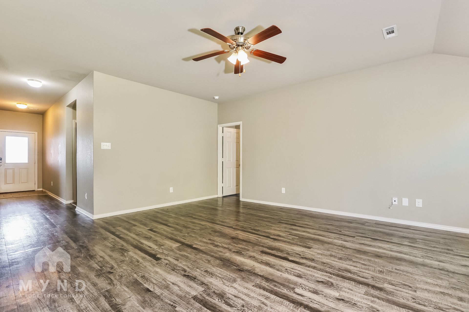 Building Photo - 2001 Honeycomb St