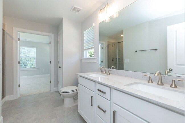 Building Photo - 341 Old Grove Ln