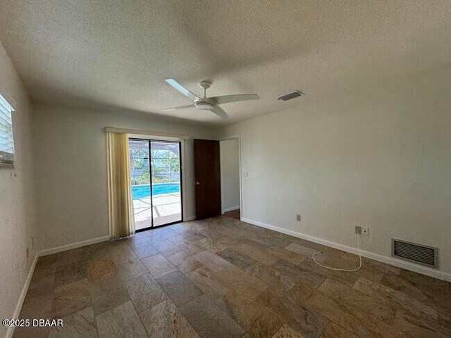 Building Photo - 4350 Candlewood Ln