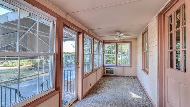 Building Photo - 549 Tuckahoe Rd