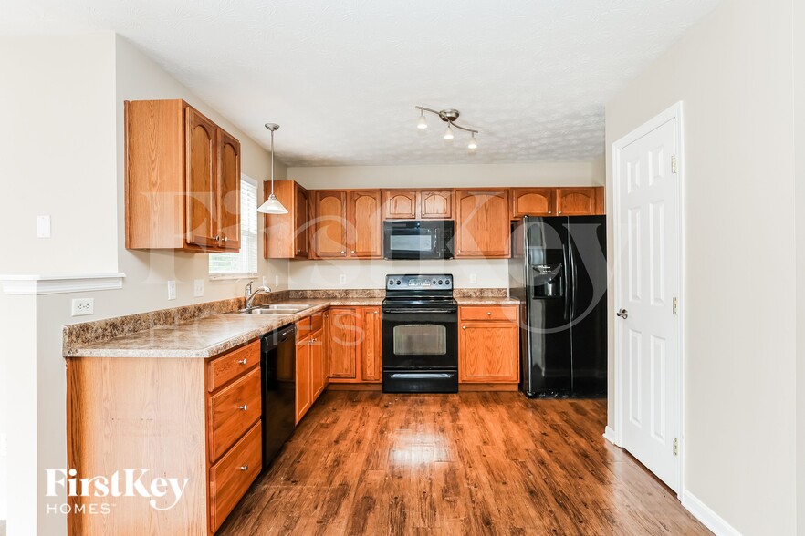 Building Photo - 100 Teil Tree Ct