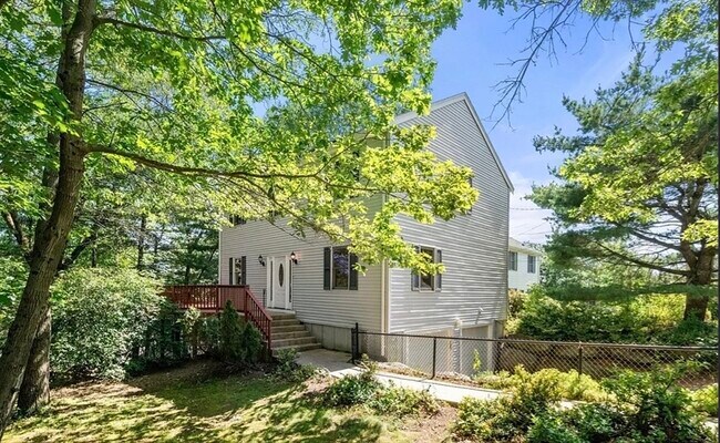 Building Photo - 33 Furbush Rd