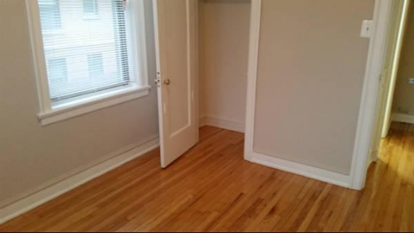 Building Photo - 1 bedroom in CHICAGO IL 60626