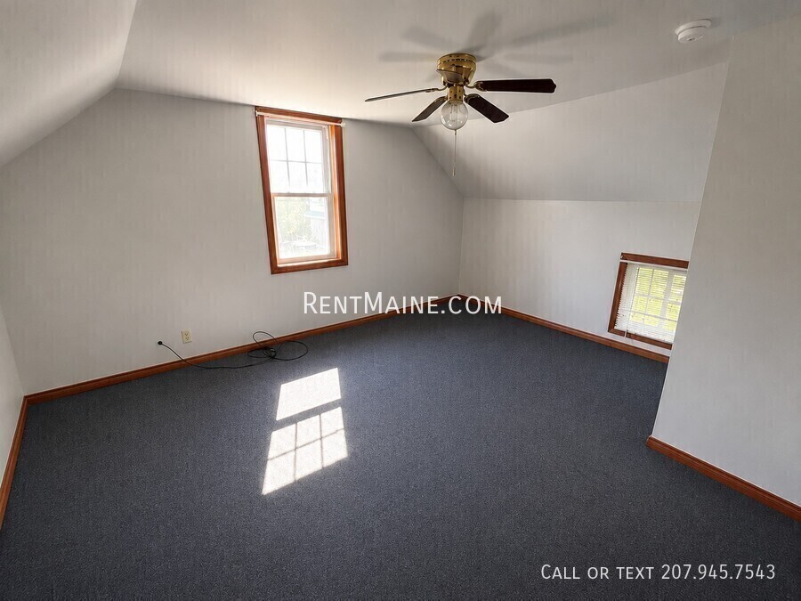 Building Photo - 35 Bosworth St