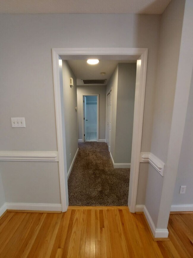 Building Photo - HOPE MILLS