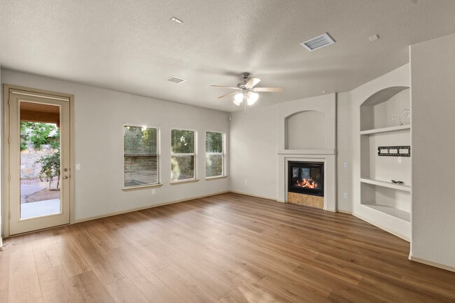 Building Photo - 3103 Sunny Prairie Dr