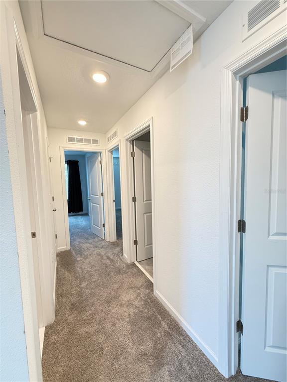 Building Photo - 425 Sandbar Ln
