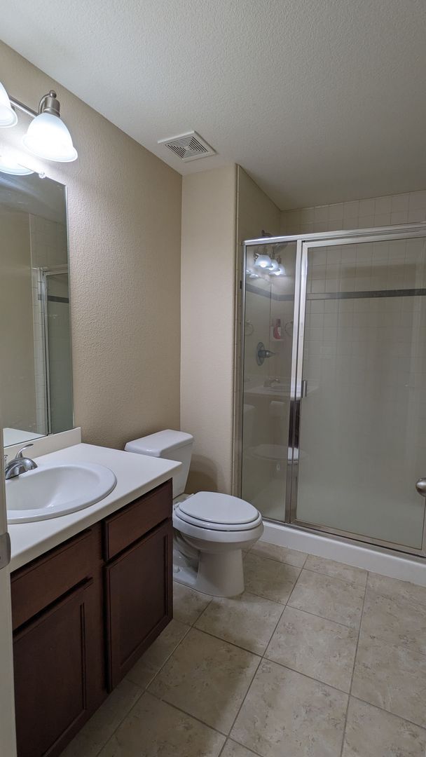 Building Photo - SPACIOUS RANCHER WITH FINISHED BASEMENT ON...