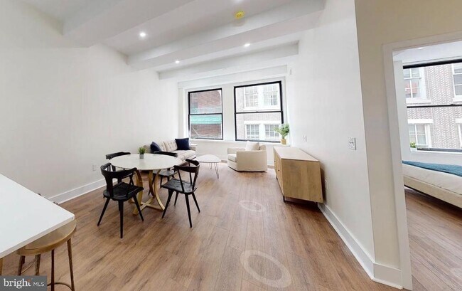 Building Photo - 150 S Independence Mall W