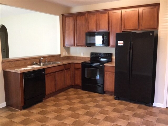 Building Photo - 25 Hartland Ct