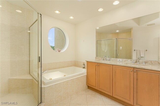 Building Photo - 2728 Tiburon Blvd E
