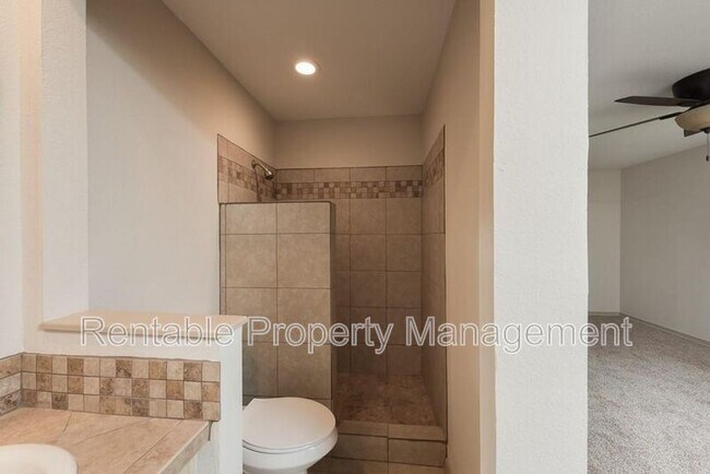 Building Photo - 5209 Rector Ave