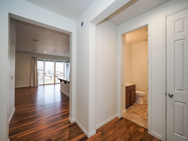 Building Photo - Cute single family home in Saratoga Springs