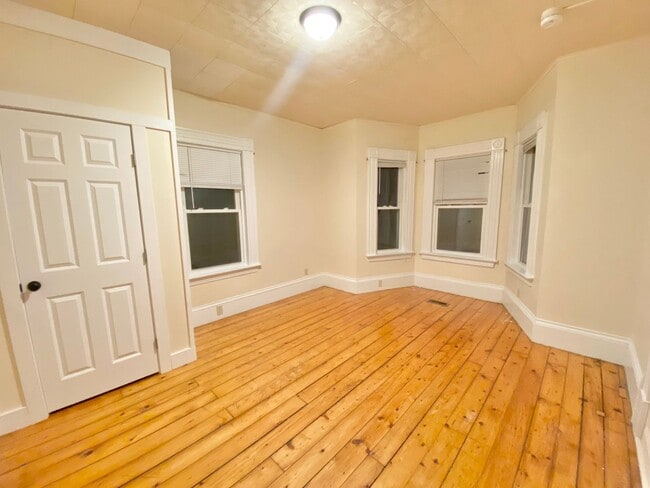 Building Photo - 180 Federal St