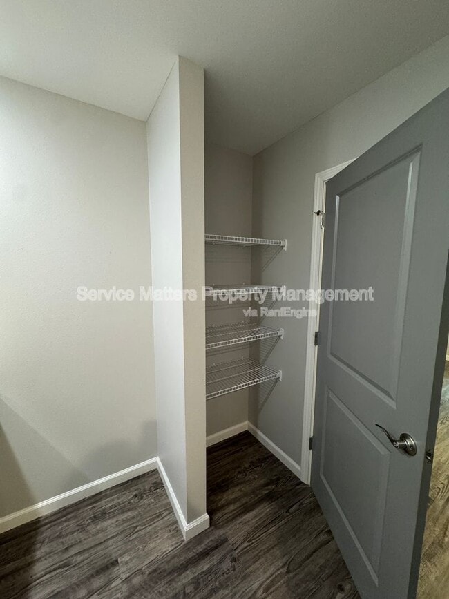 Building Photo - 6848 Stirrup Ln