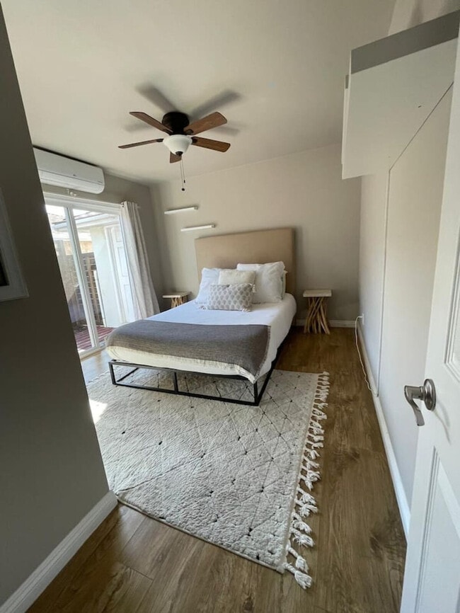 Building Photo - 6421 Carthage St