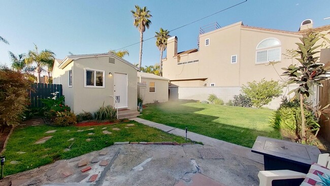 Building Photo - Seaside Living: 2 Bedroom 1 Bathroom Home ...