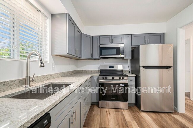 Building Photo - 7801 W 83rd St