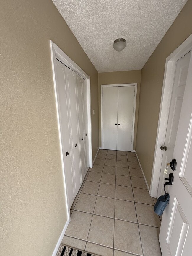 Building Photo - 5313 Carriage Ln