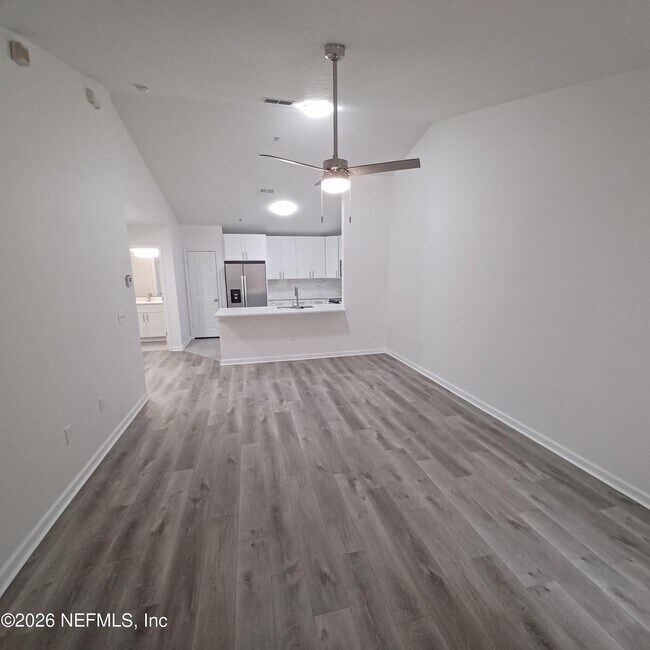 Building Photo - 575 Oakleaf Plantation Pkwy